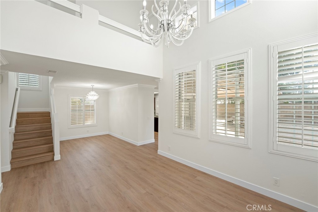 2405 Highland Pines