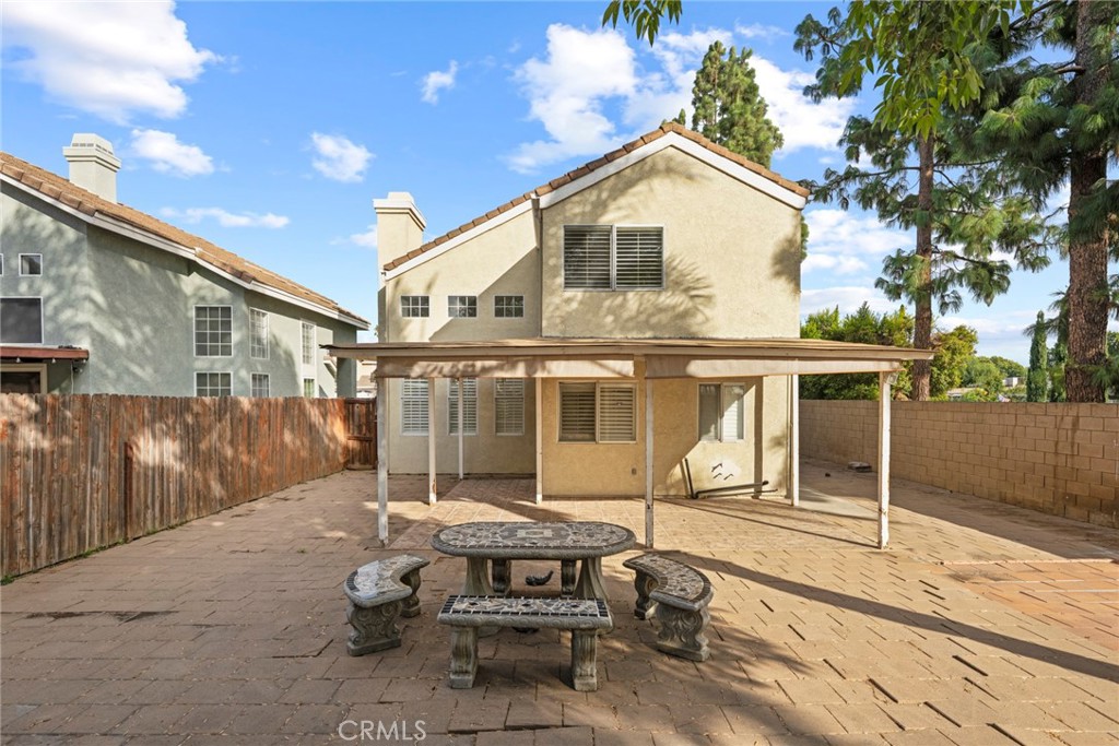 2405 Highland Pines