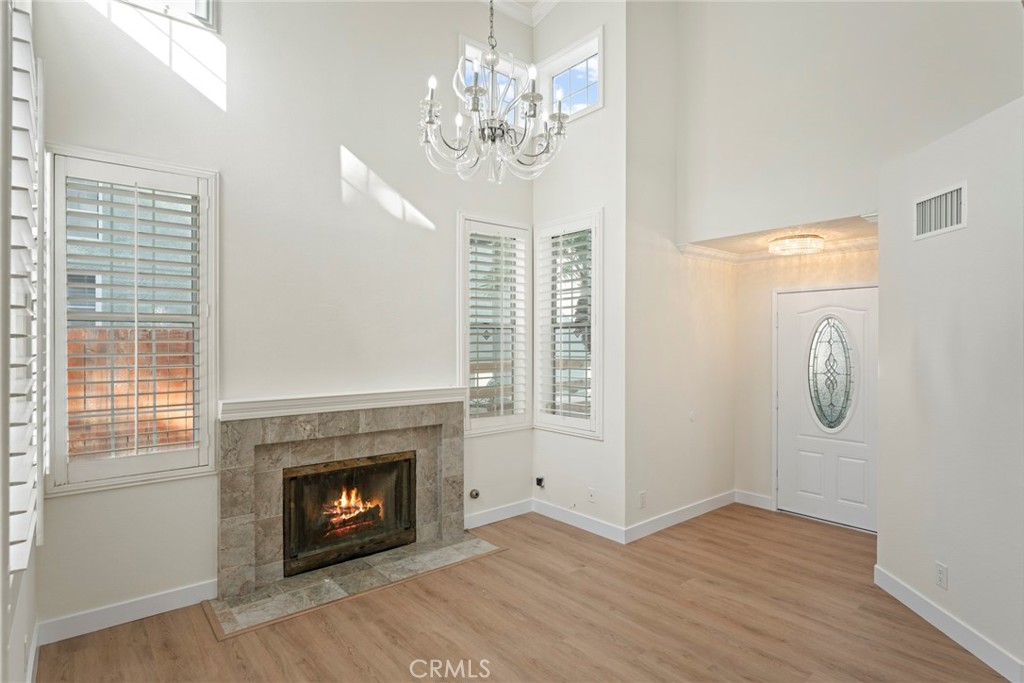 2405 Highland Pines
