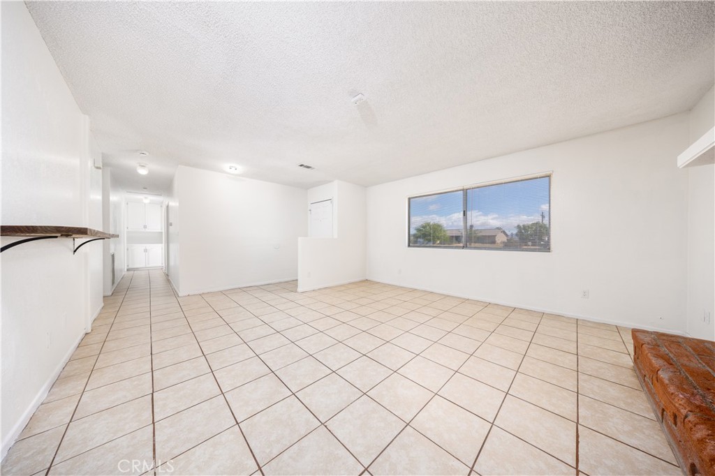 10686 Jamul