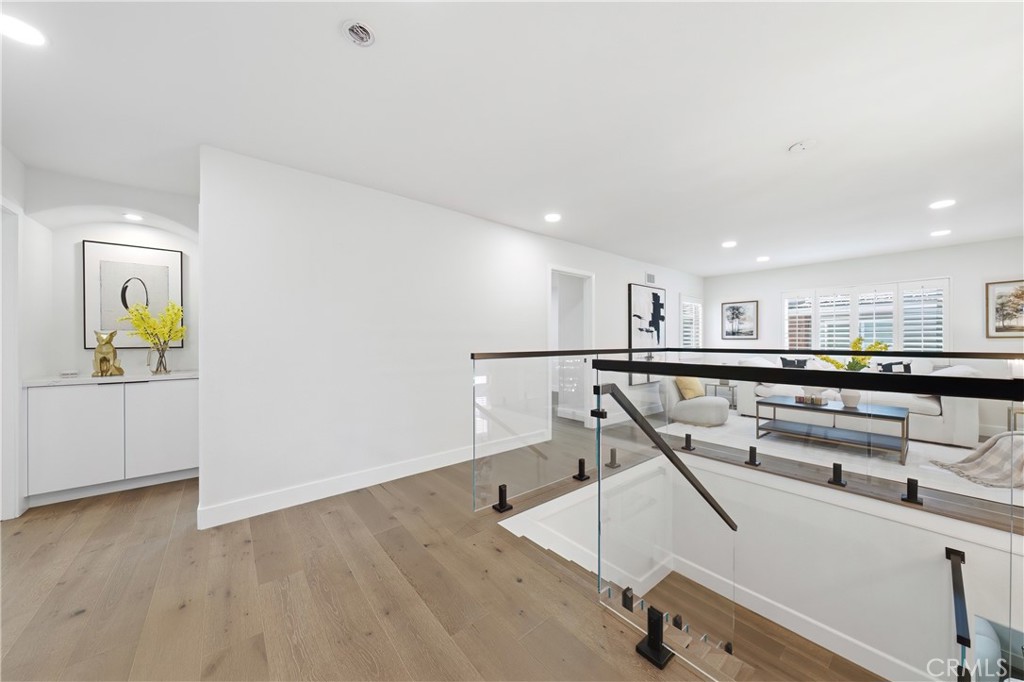158 N Thistle