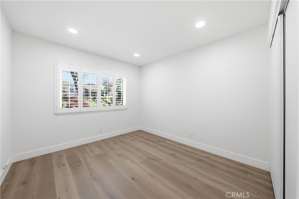 158 N Thistle