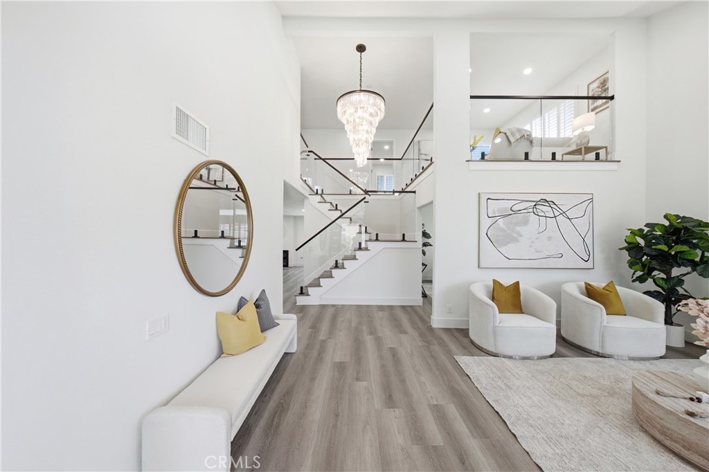 158 N Thistle