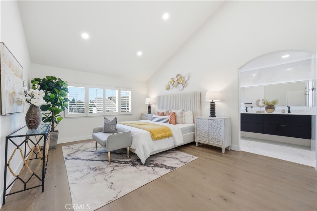 158 N Thistle