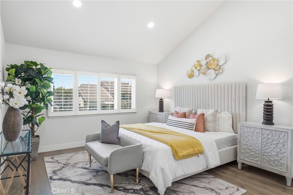 158 N Thistle