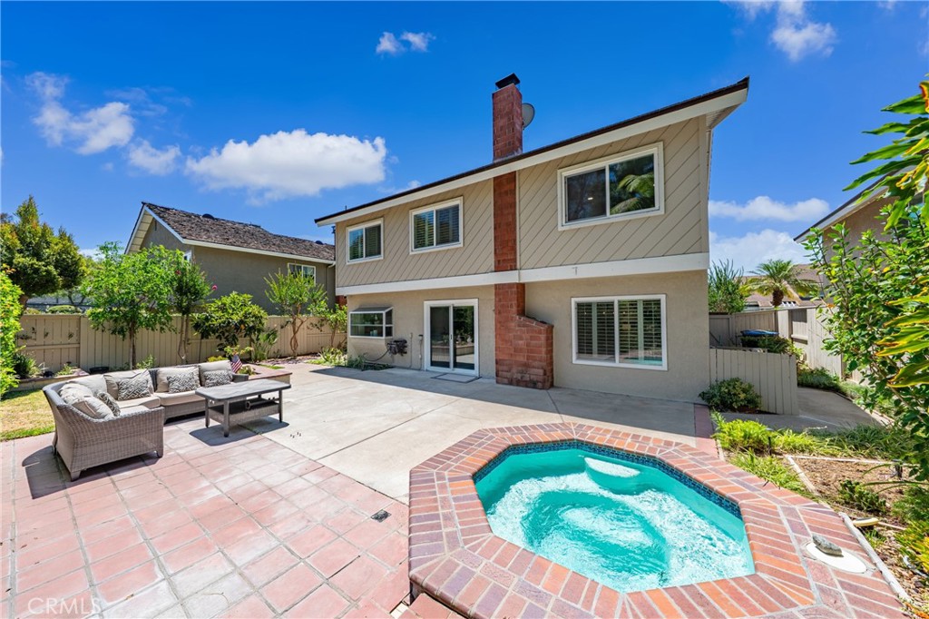158 N Thistle