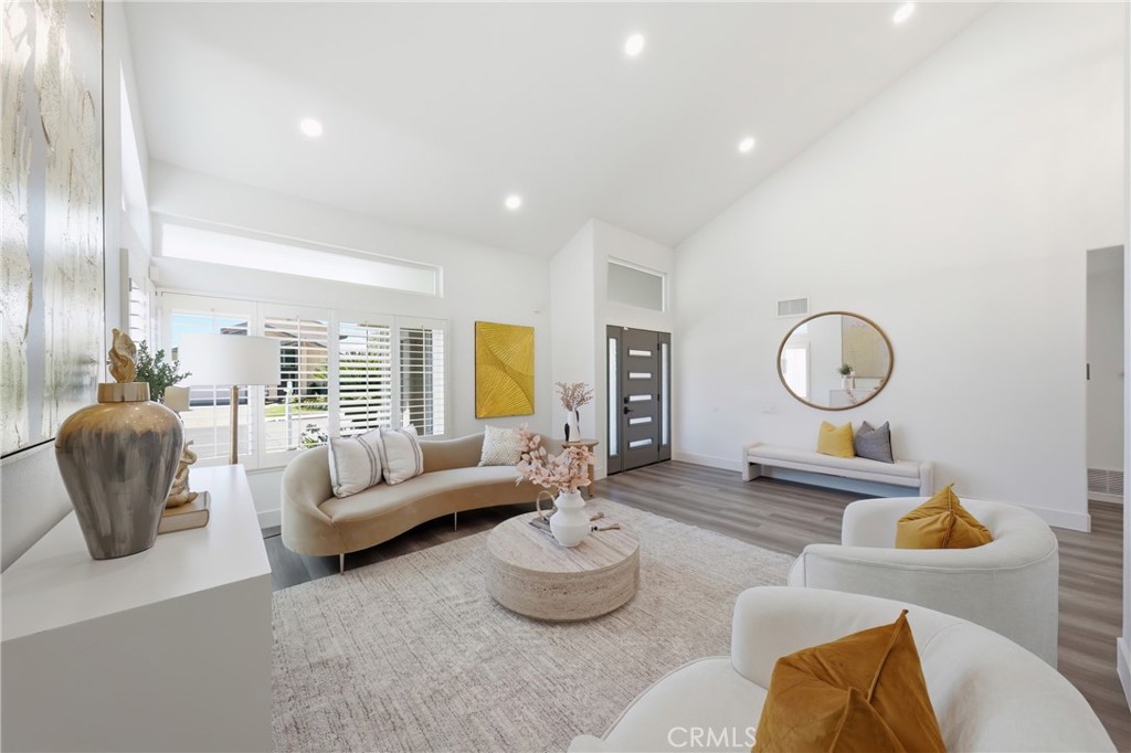 158 N Thistle