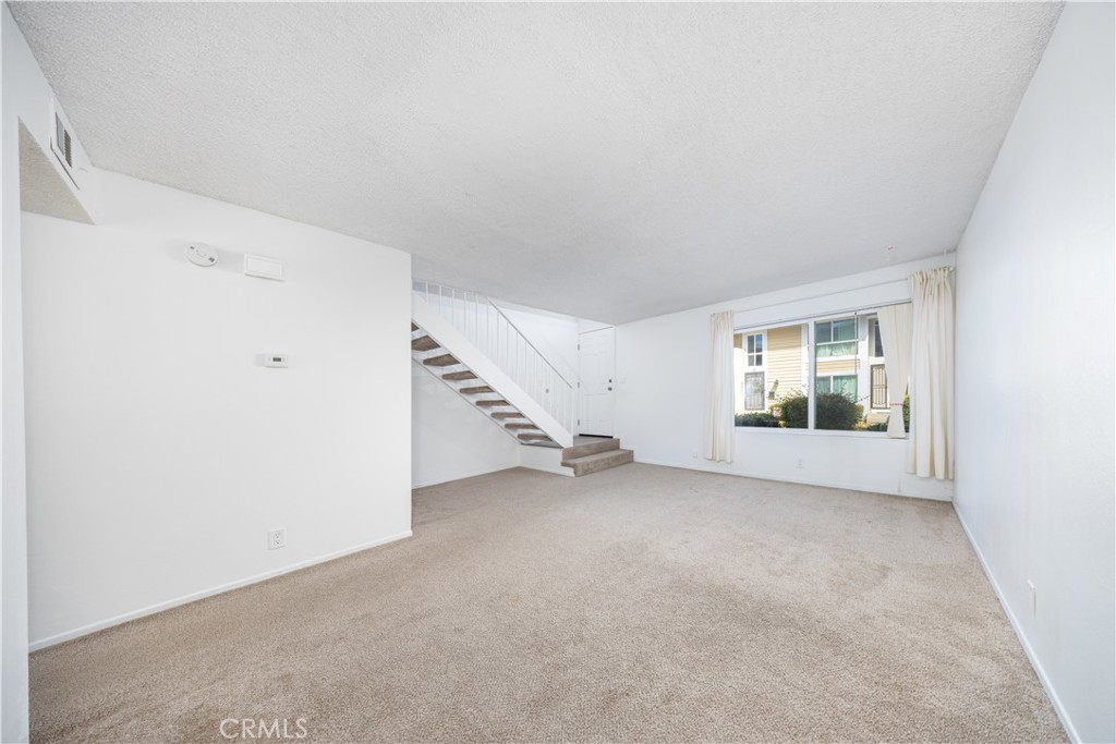 34 Elksford Avenue 3