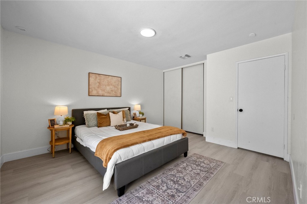 2863 S Cypress Point