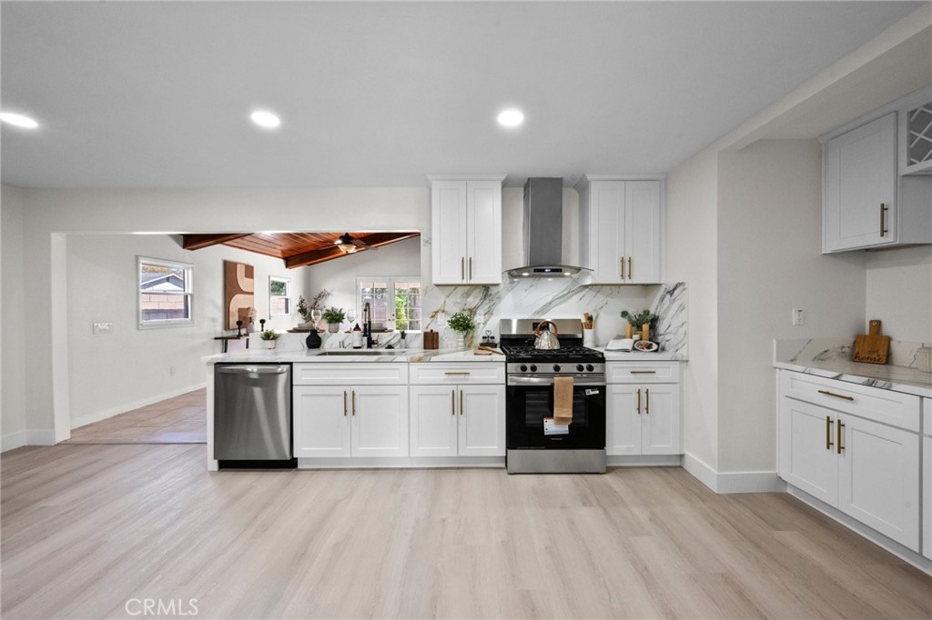 2863 S Cypress Point