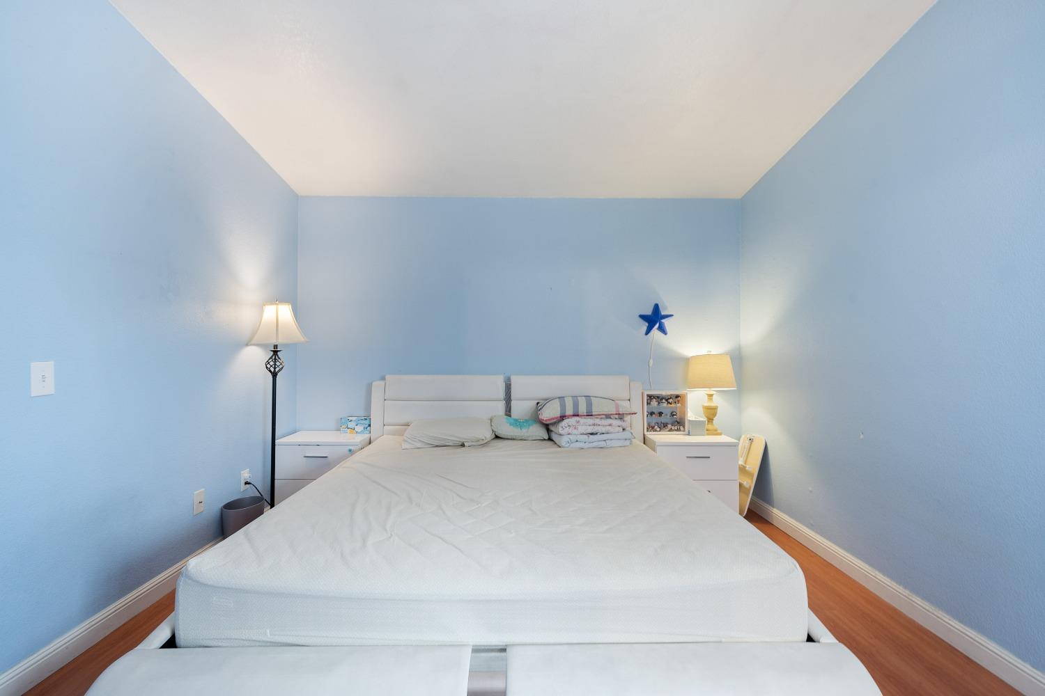 4908 Camino Royale Drive