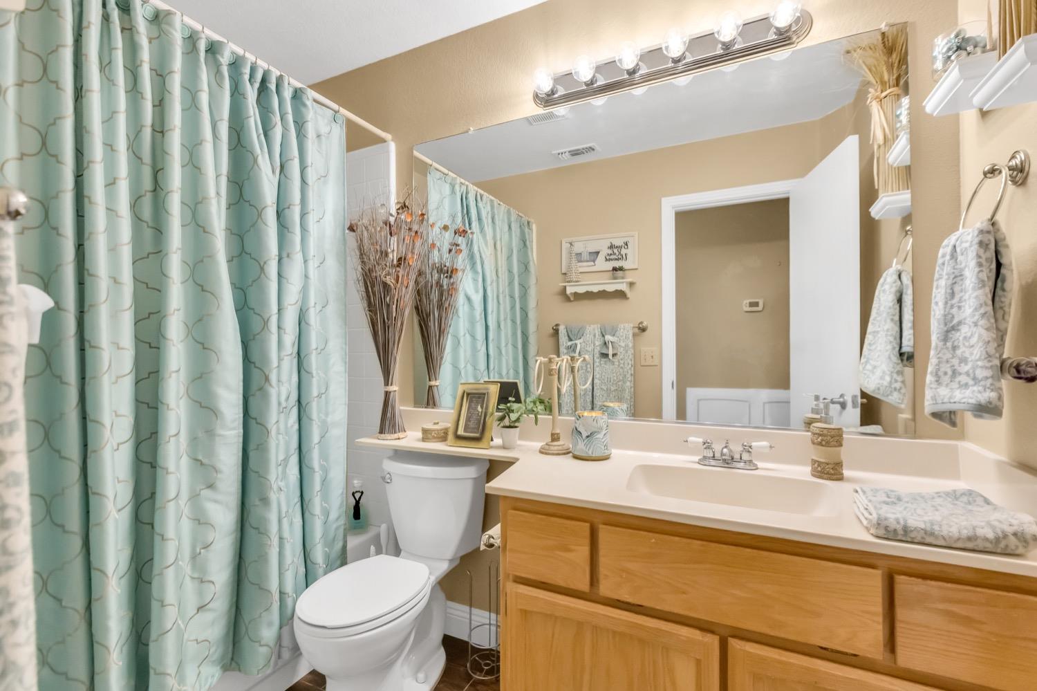 9148 LAGUNA CENTER Circle