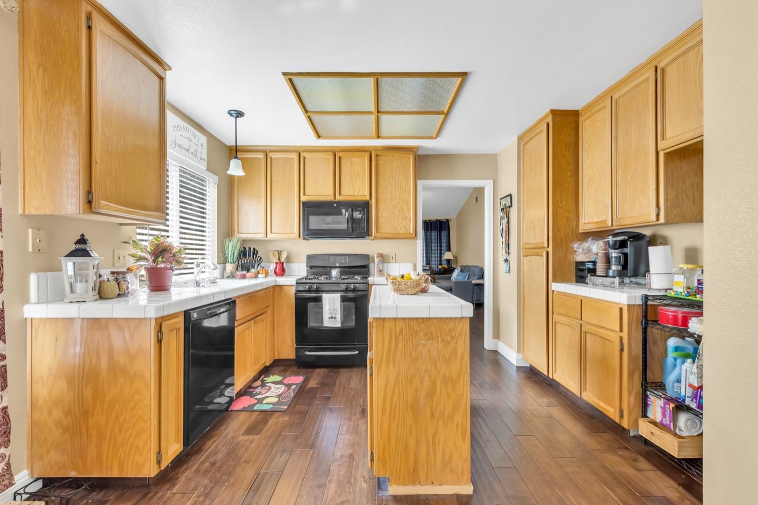 9148 LAGUNA CENTER Circle