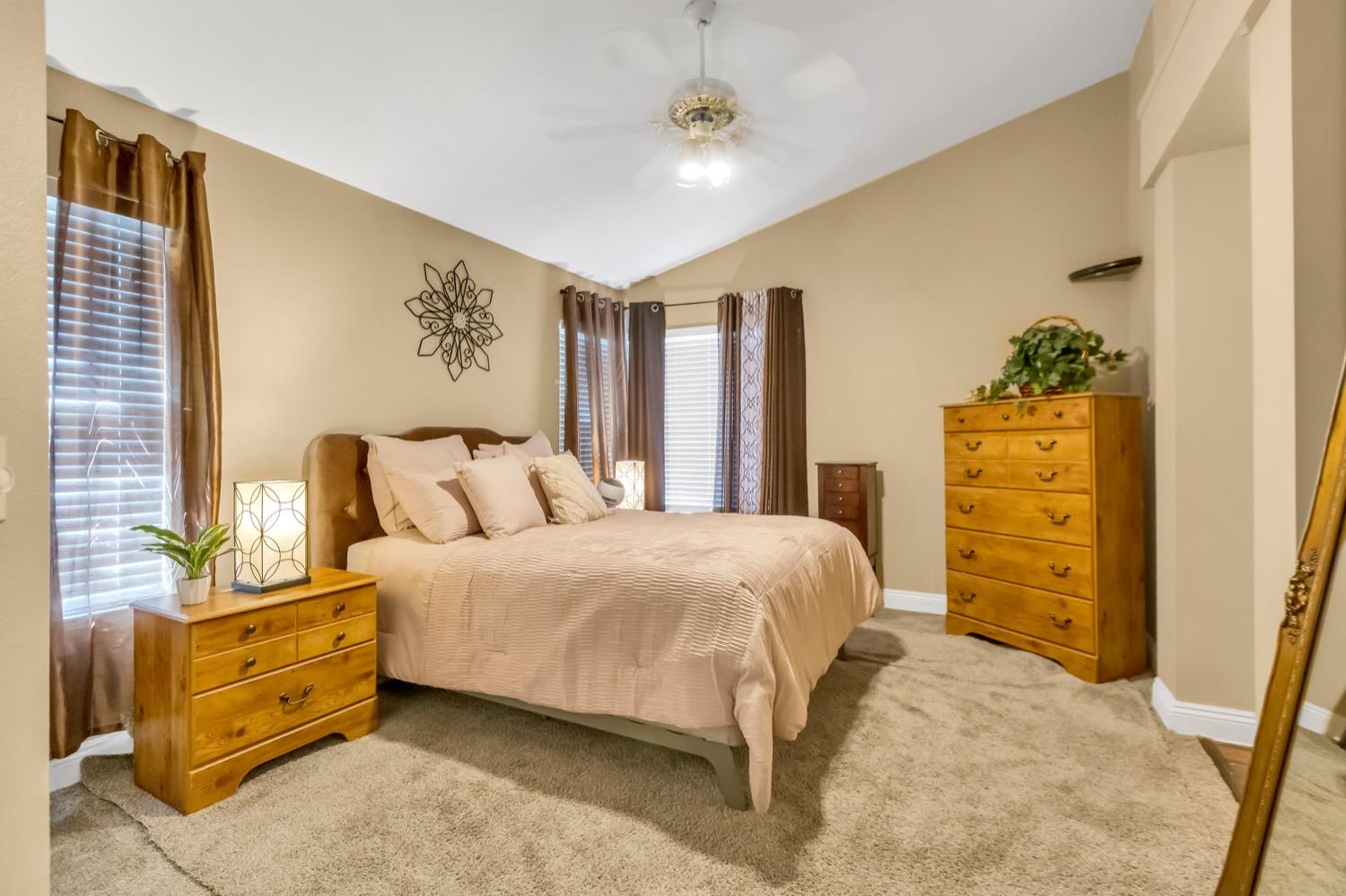 9148 LAGUNA CENTER Circle