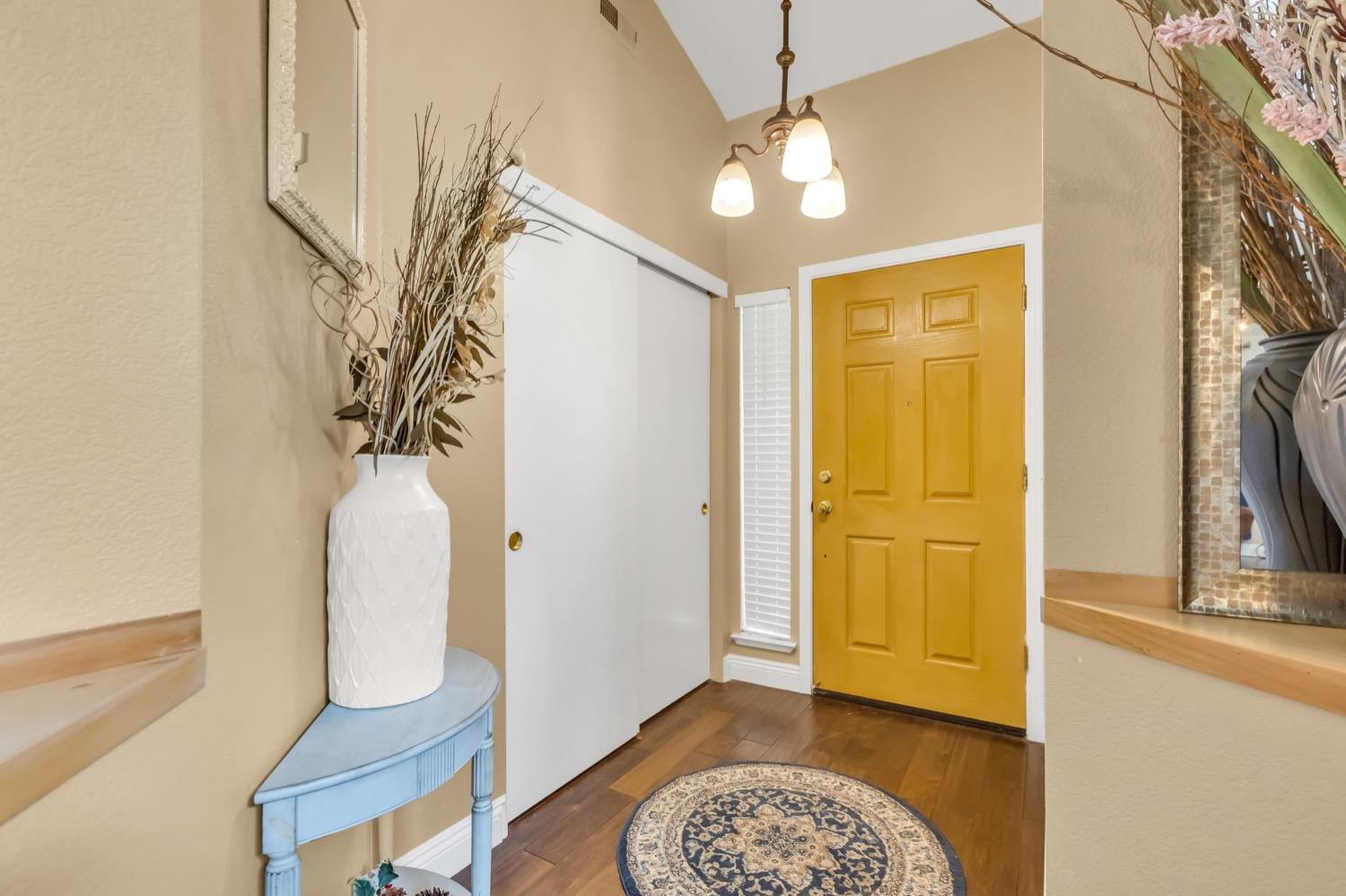 9148 LAGUNA CENTER Circle