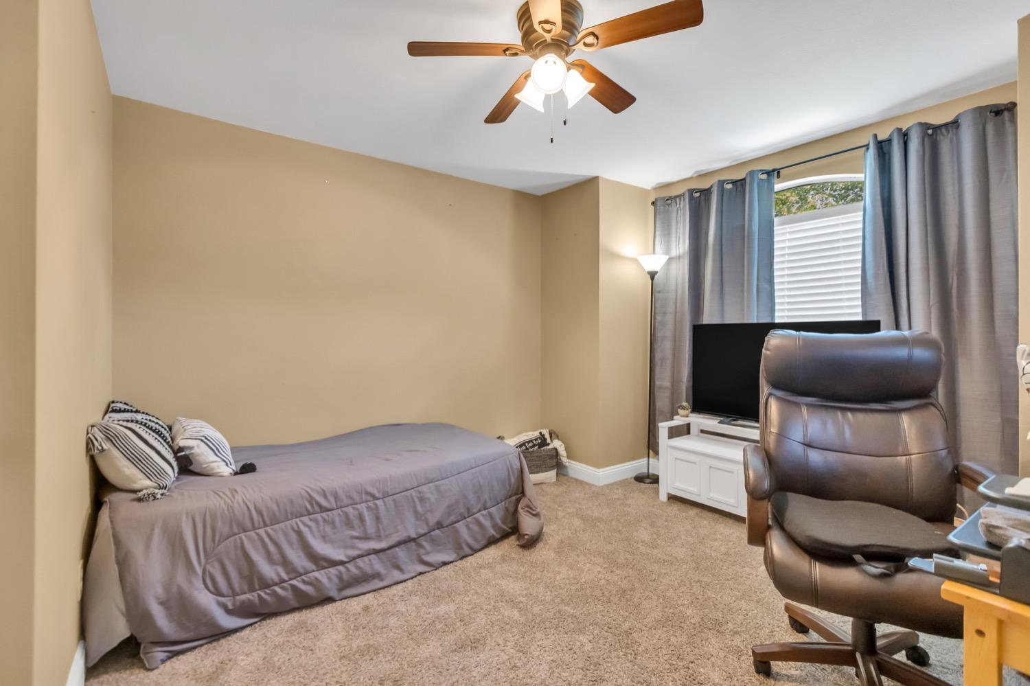 9148 LAGUNA CENTER Circle