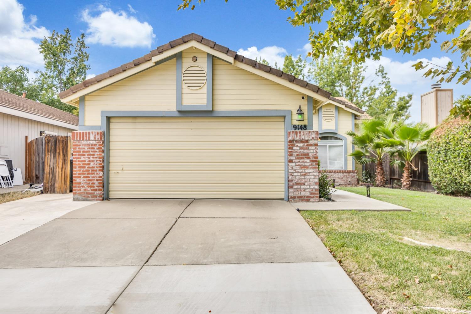 9148 LAGUNA CENTER Circle