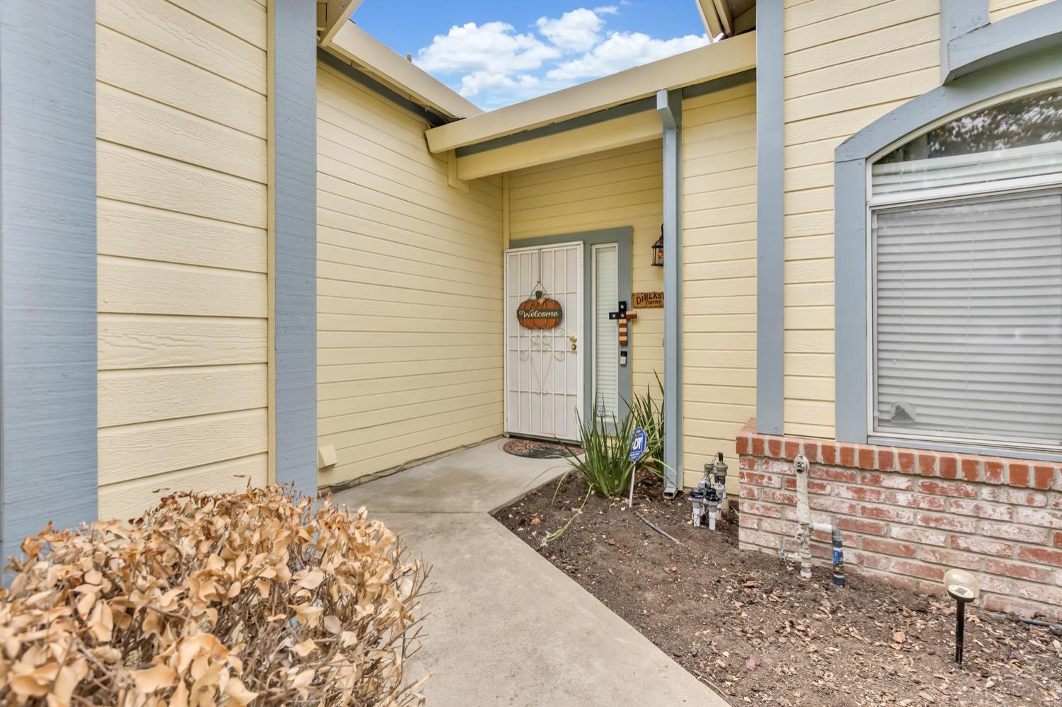 9148 LAGUNA CENTER Circle