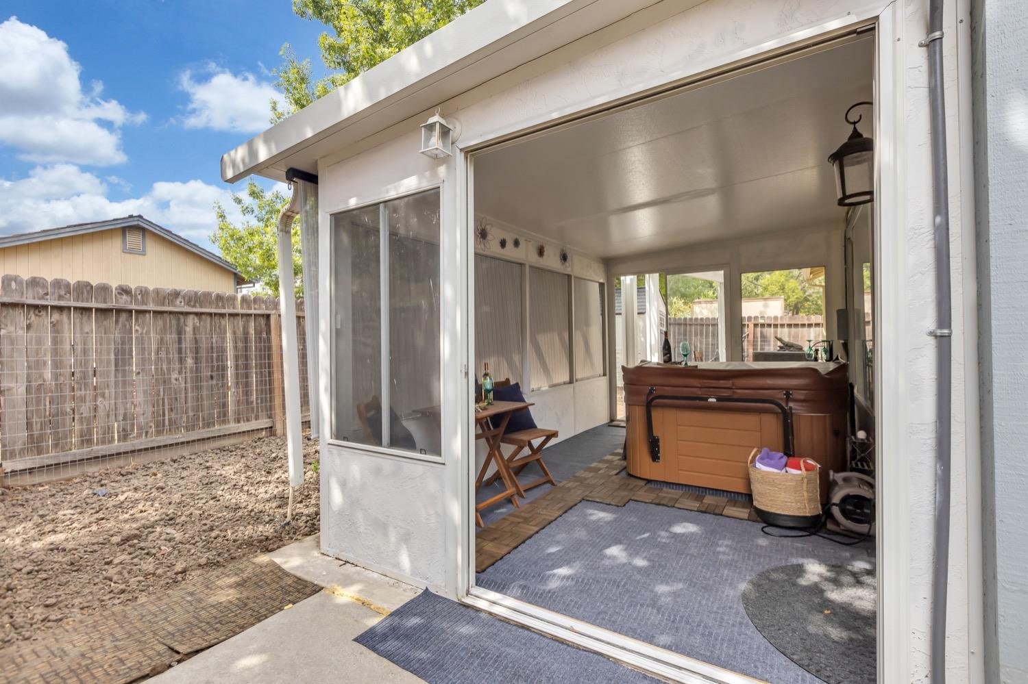 9148 LAGUNA CENTER Circle