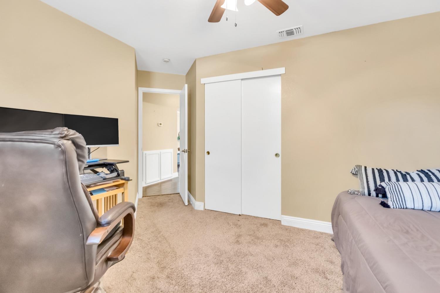 9148 LAGUNA CENTER Circle