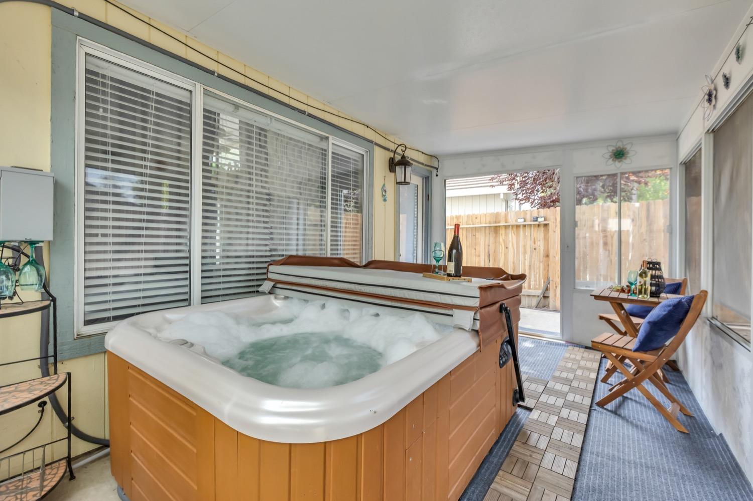 9148 LAGUNA CENTER Circle