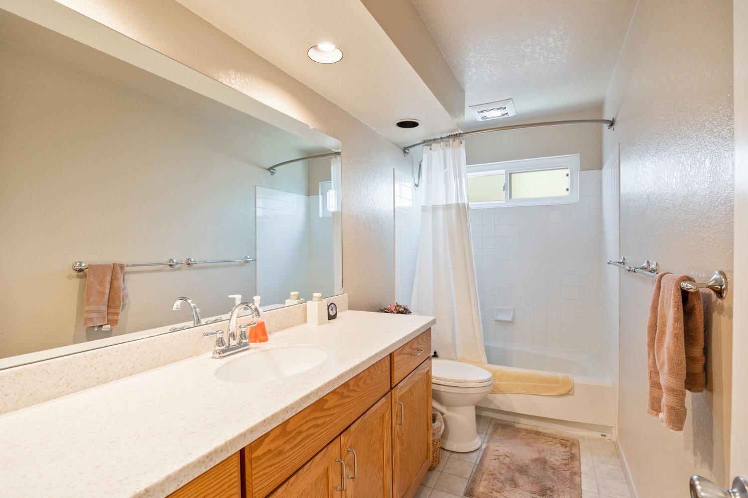 9145 Tullamore Court