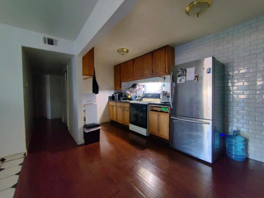 7855 Detroit Boulevard