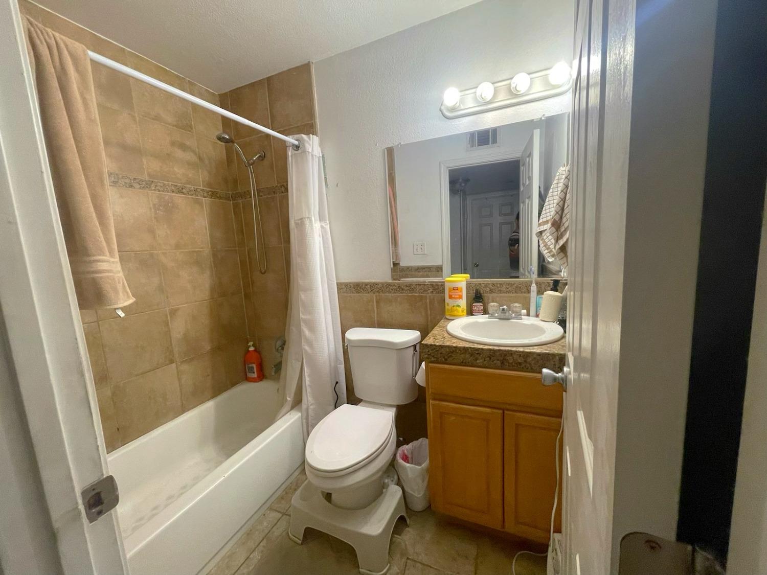 7855 Detroit Boulevard