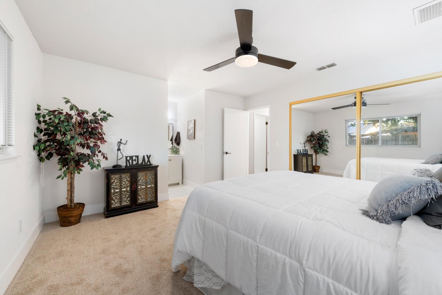 8321 Summer Sunset Drive