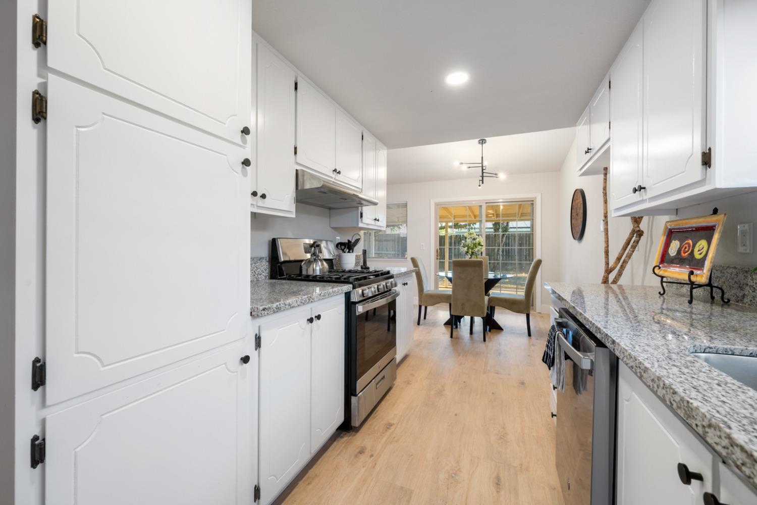 8321 Summer Sunset Drive