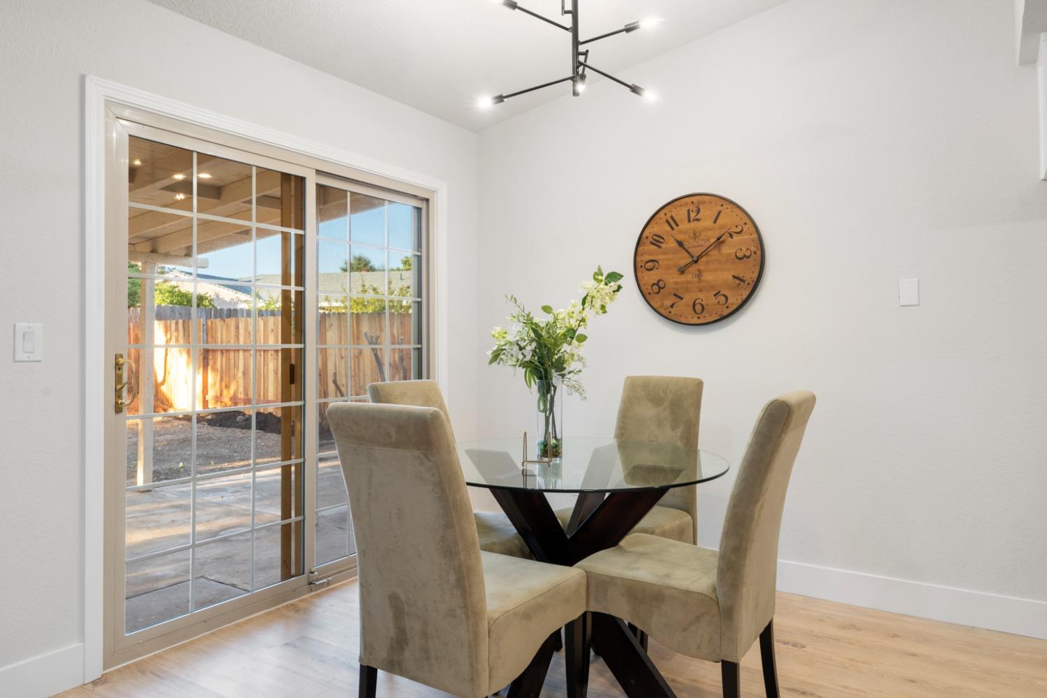 8321 Summer Sunset Drive