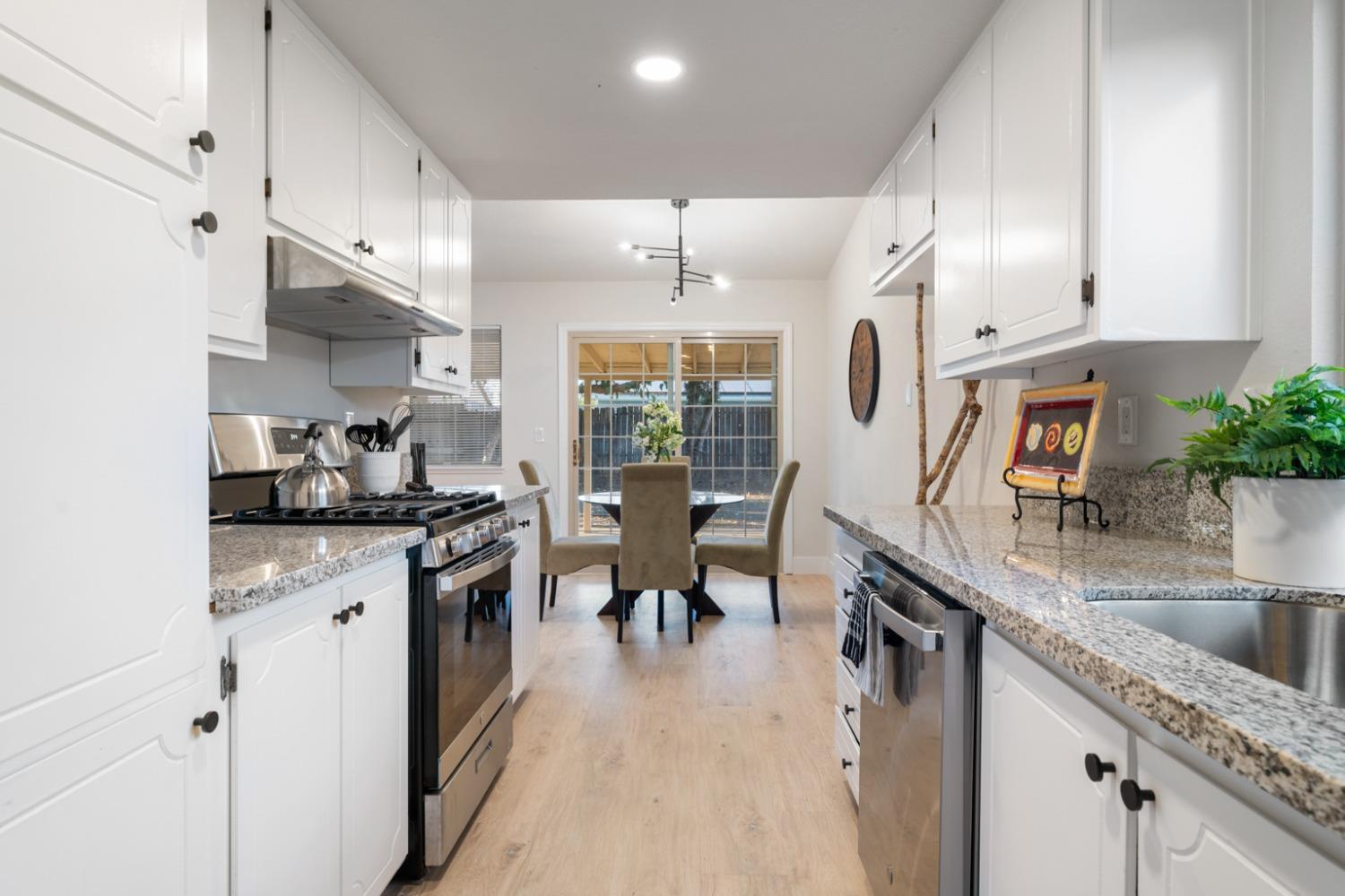 8321 Summer Sunset Drive