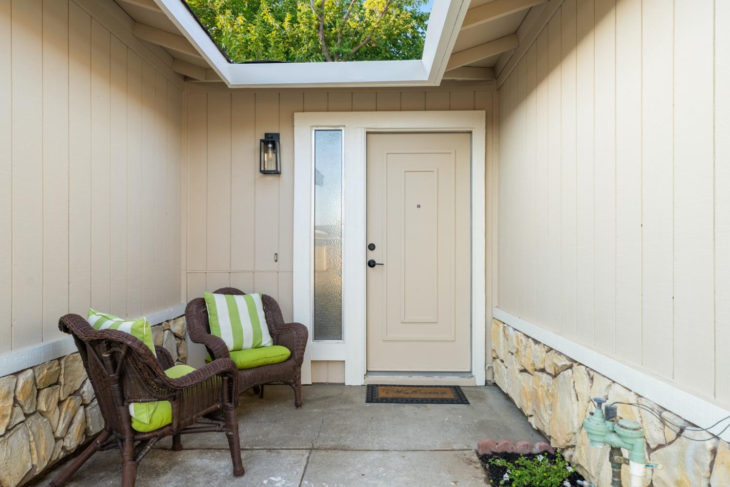 8321 Summer Sunset Drive