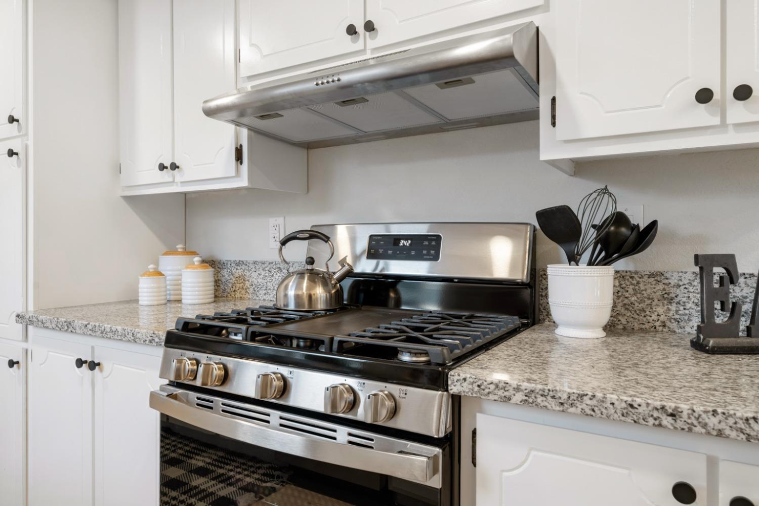 8321 Summer Sunset Drive