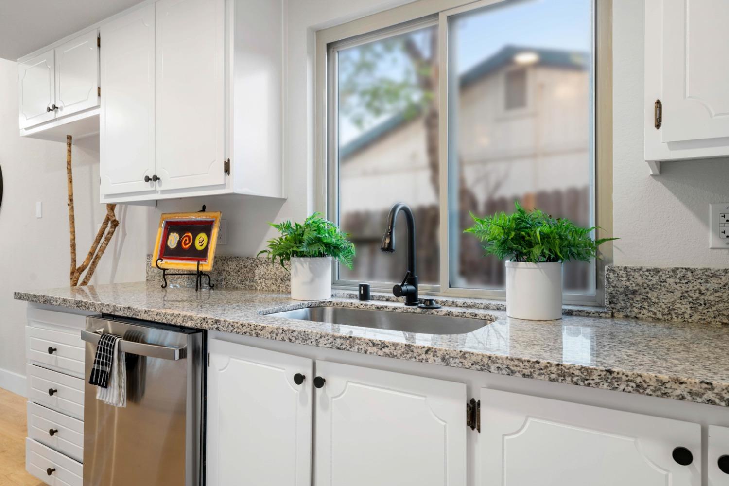 8321 Summer Sunset Drive