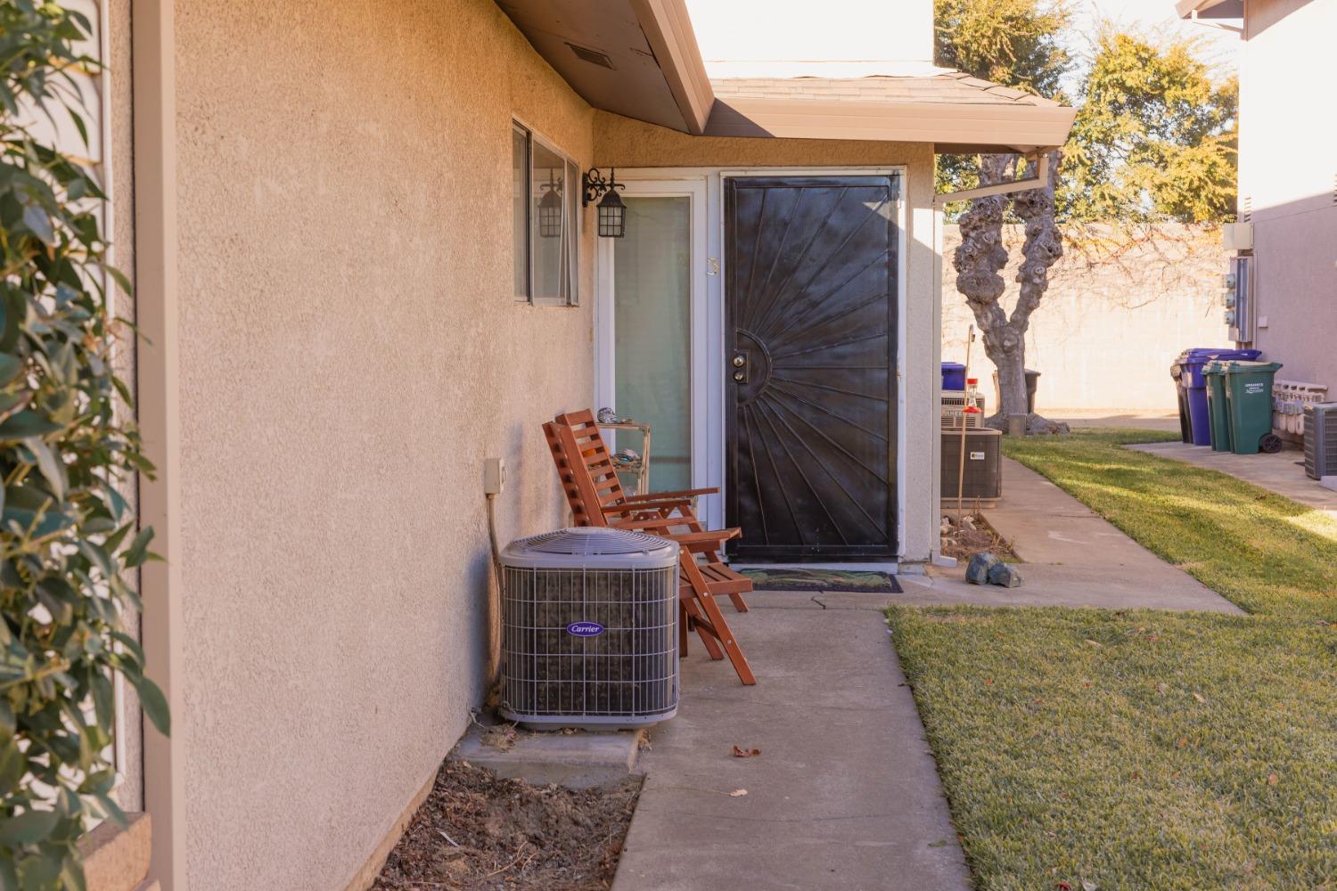 9021 Montoya Street Unit: 3