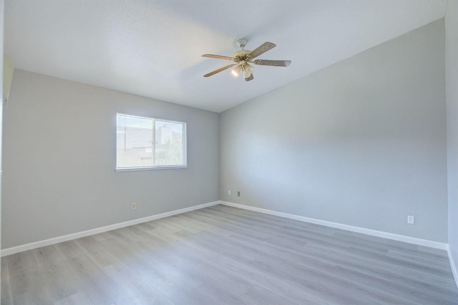 7962 Cresentdale Way