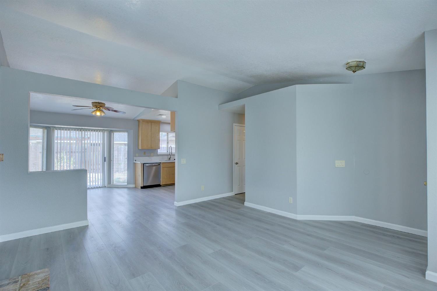 7962 Cresentdale Way