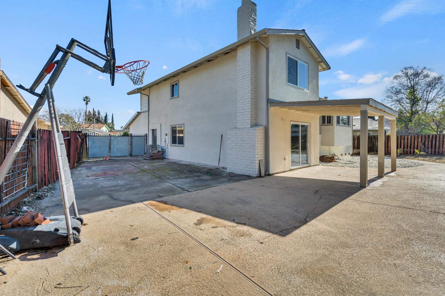 7472 PALMER HOUSE Drive