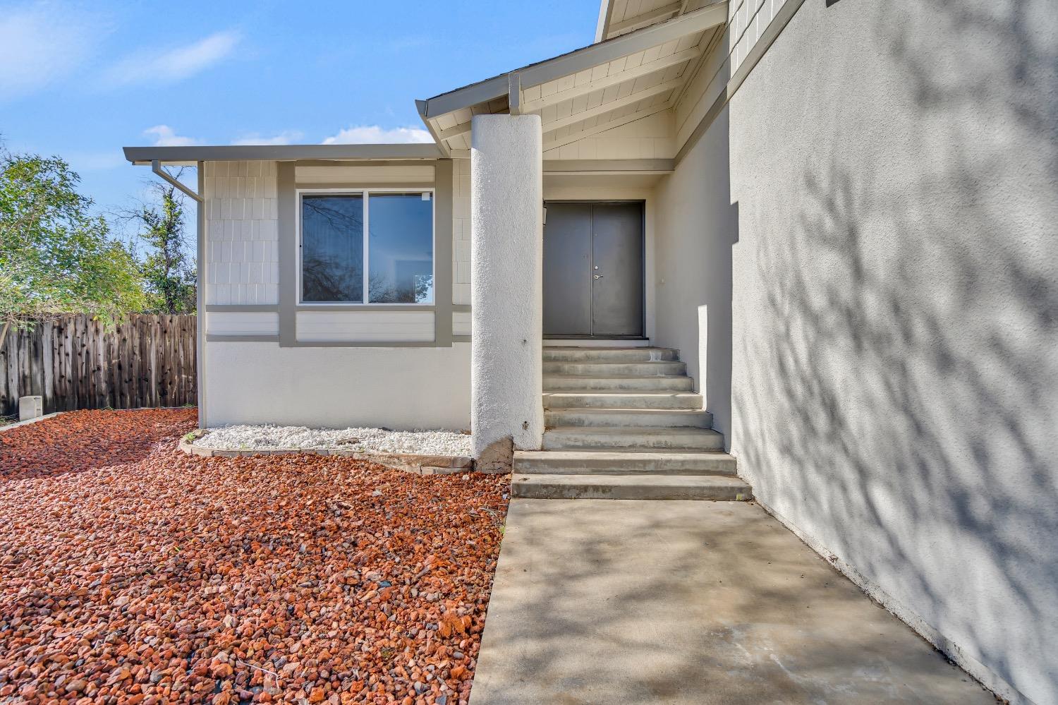 7472 PALMER HOUSE Drive