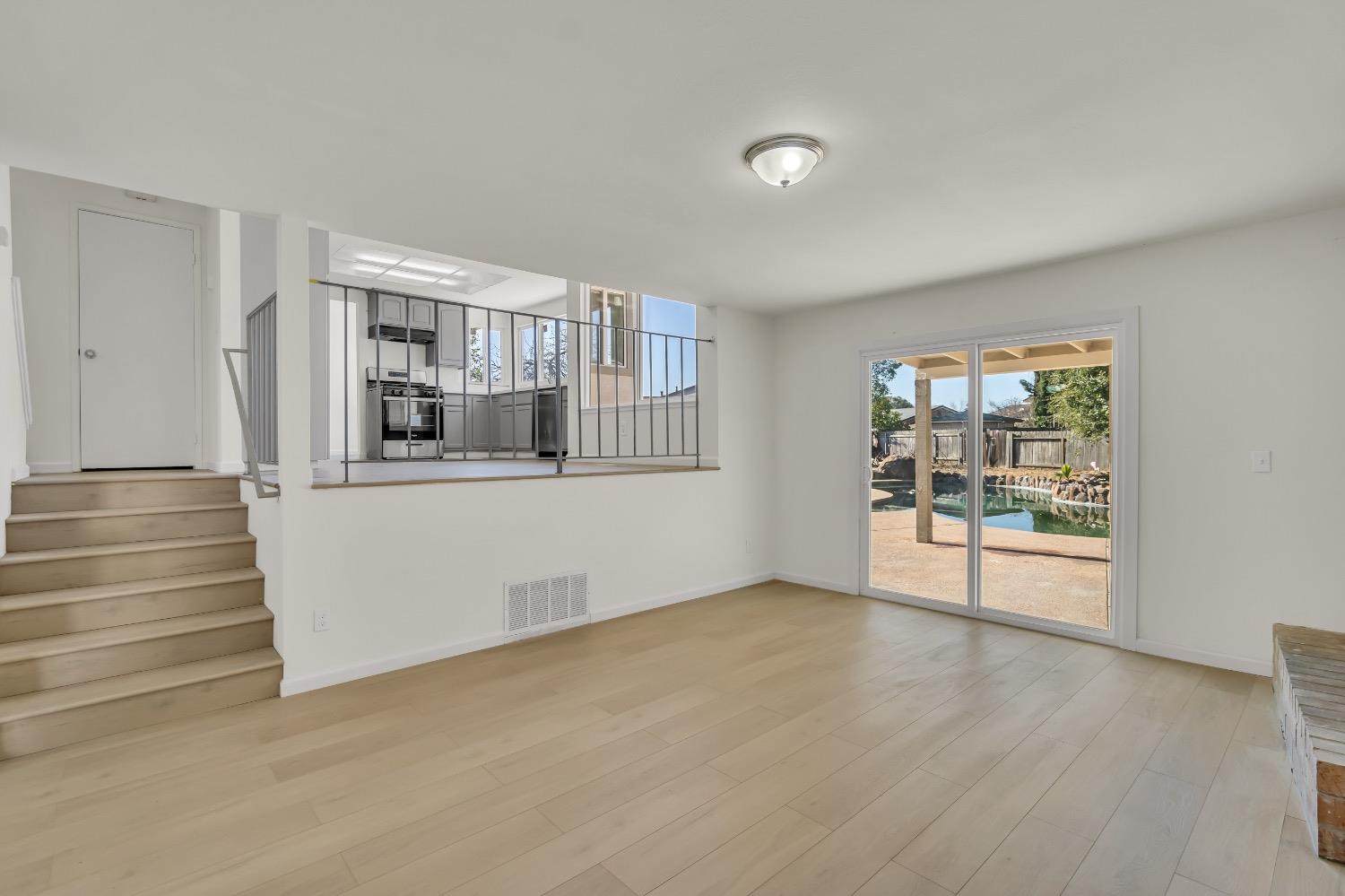 7472 PALMER HOUSE Drive