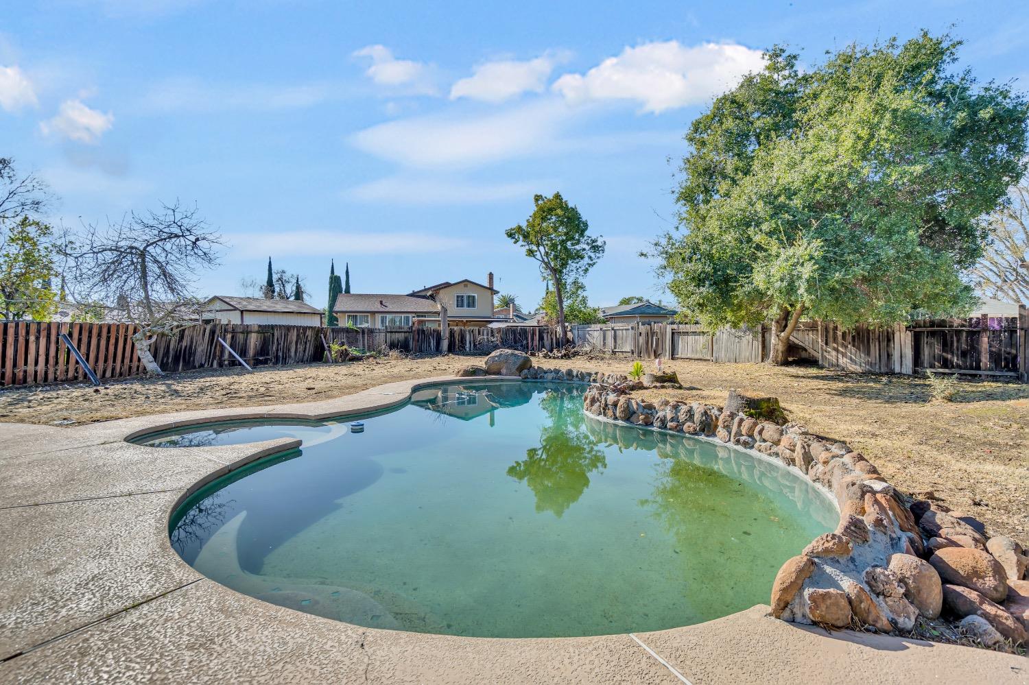 7472 PALMER HOUSE Drive