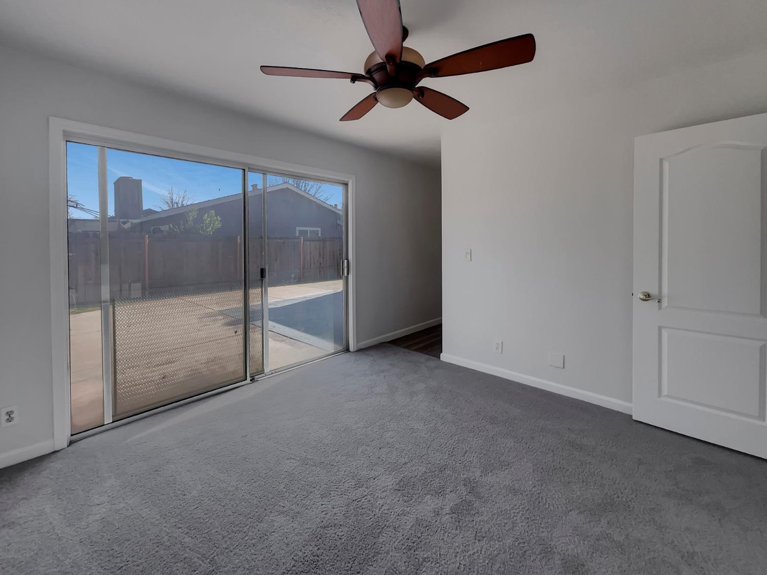 6828 Gold Run Avenue