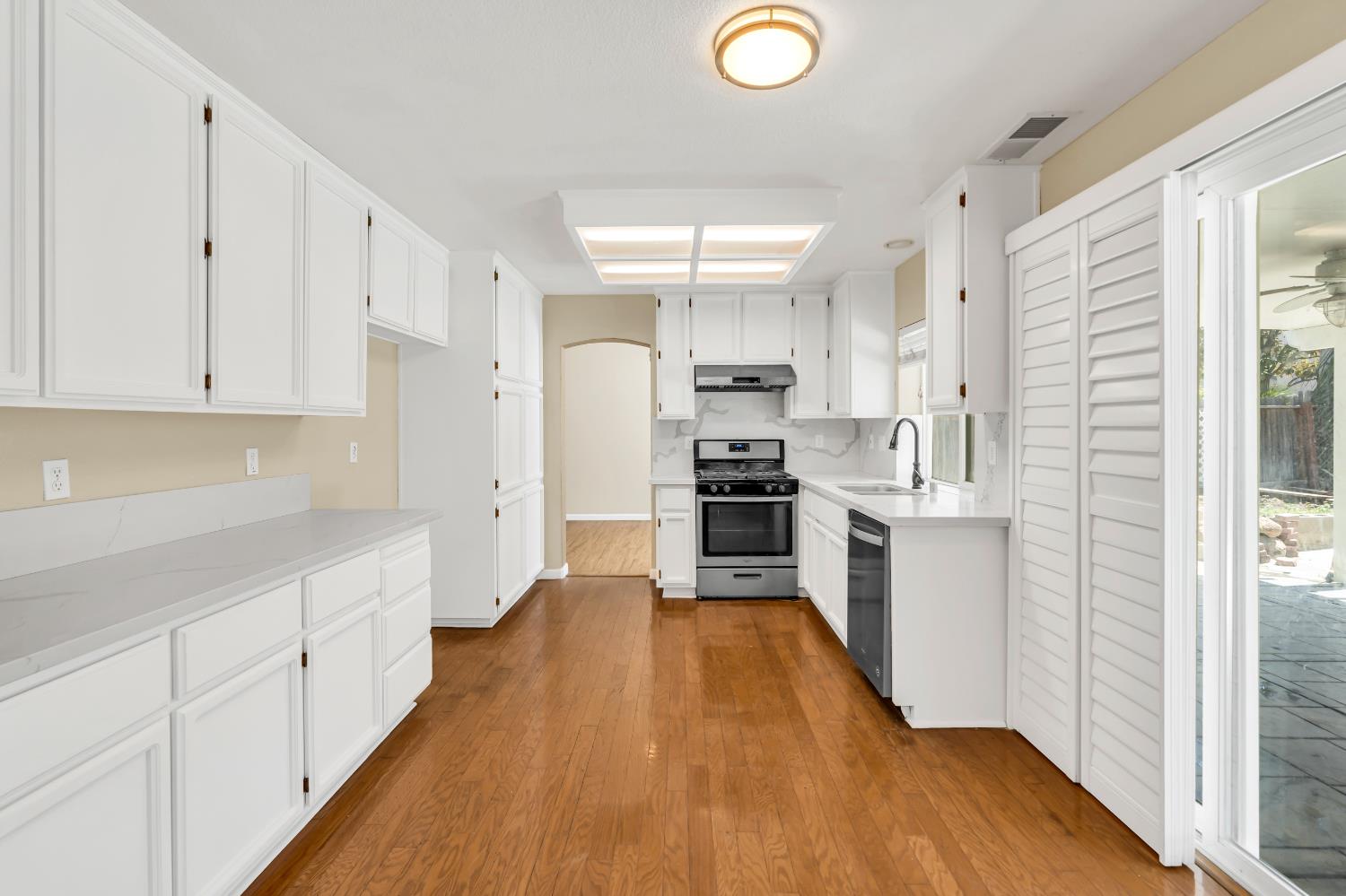 8280 Branchoak Court