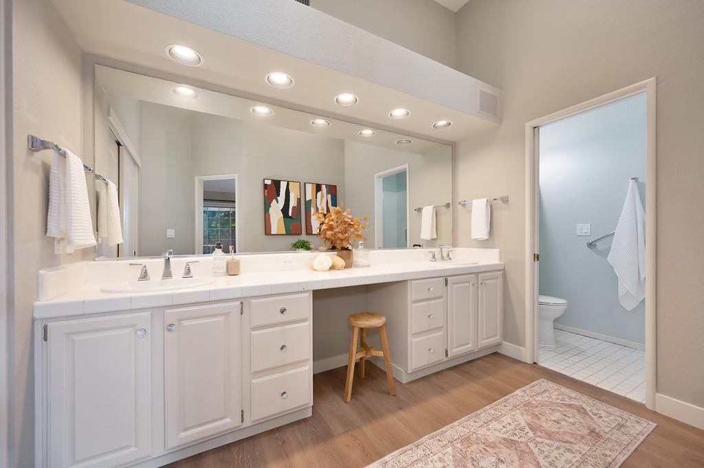 139 River Chase Circle