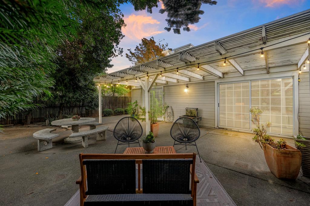 139 River Chase Circle