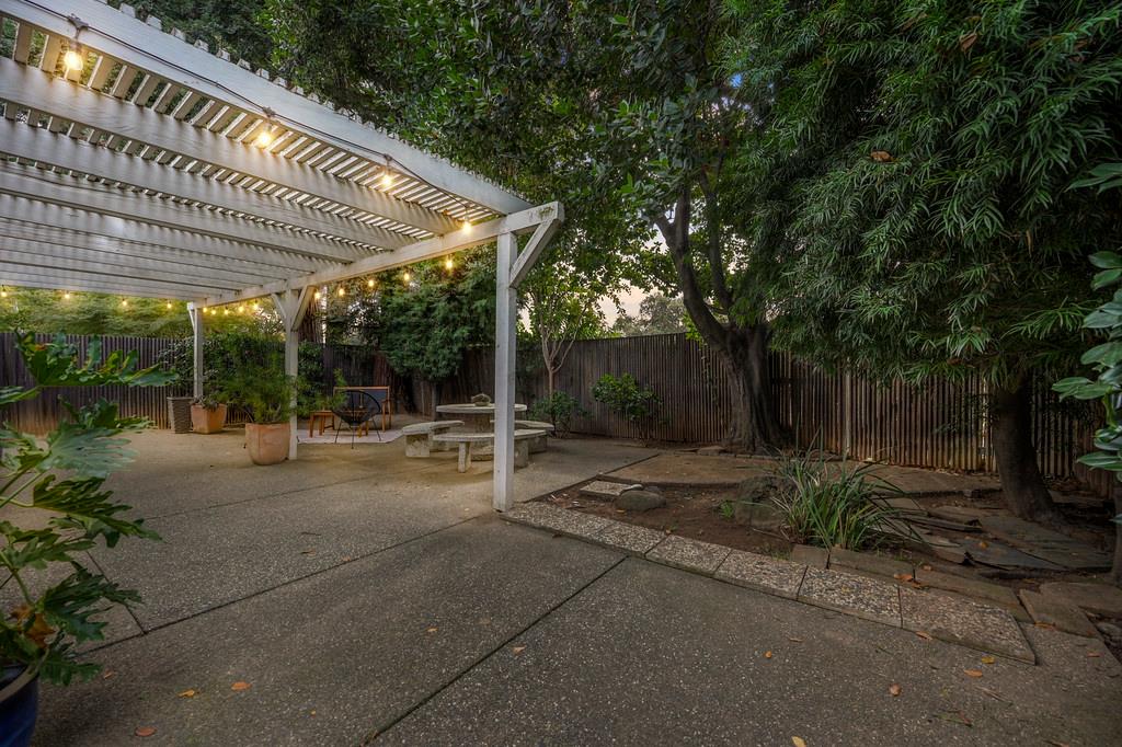 139 River Chase Circle