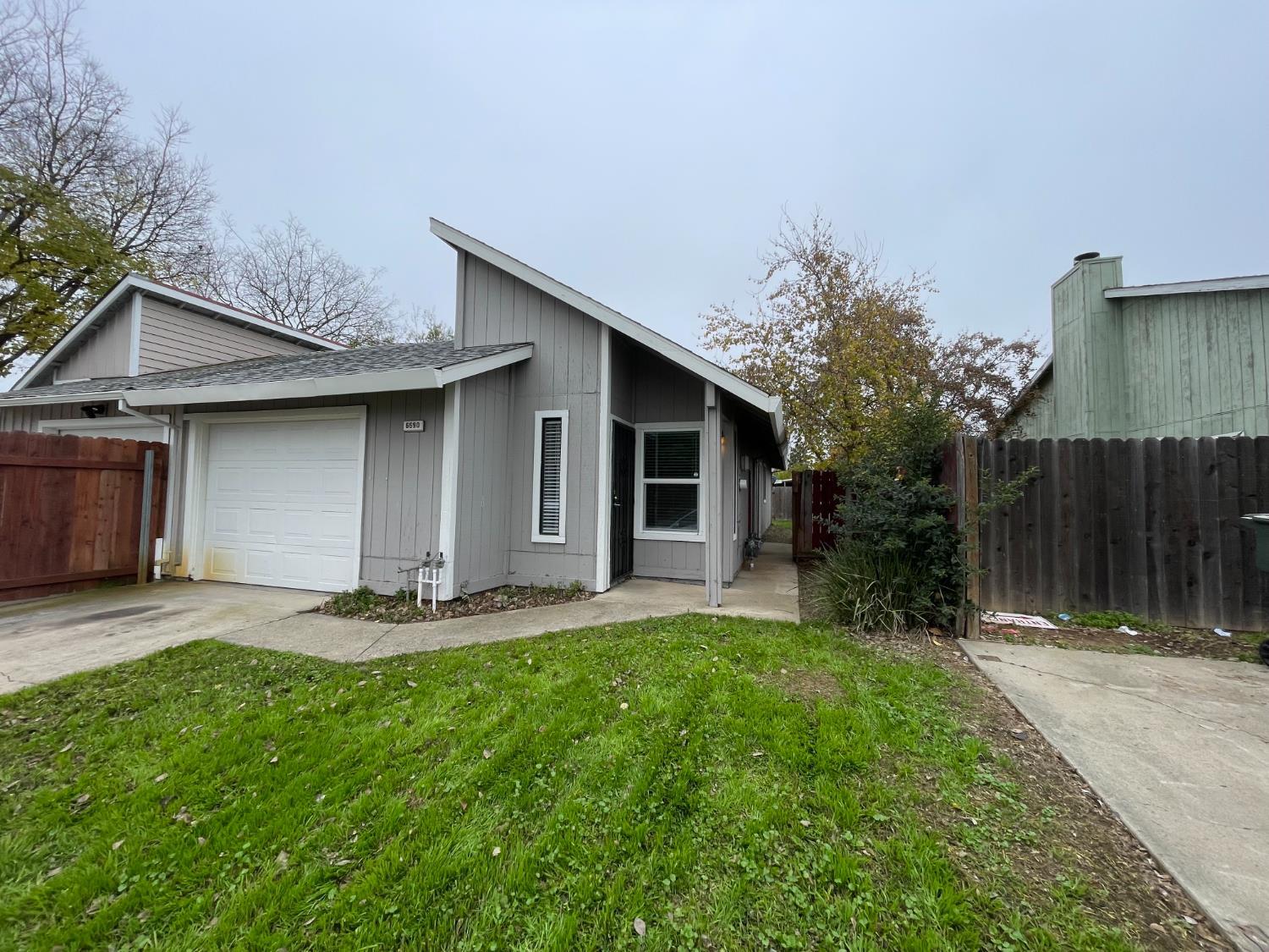 6690 Hometown Way