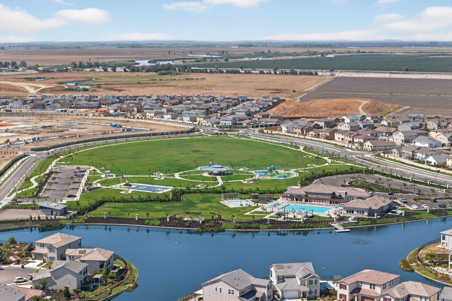 5914 SILVEROAK Circle