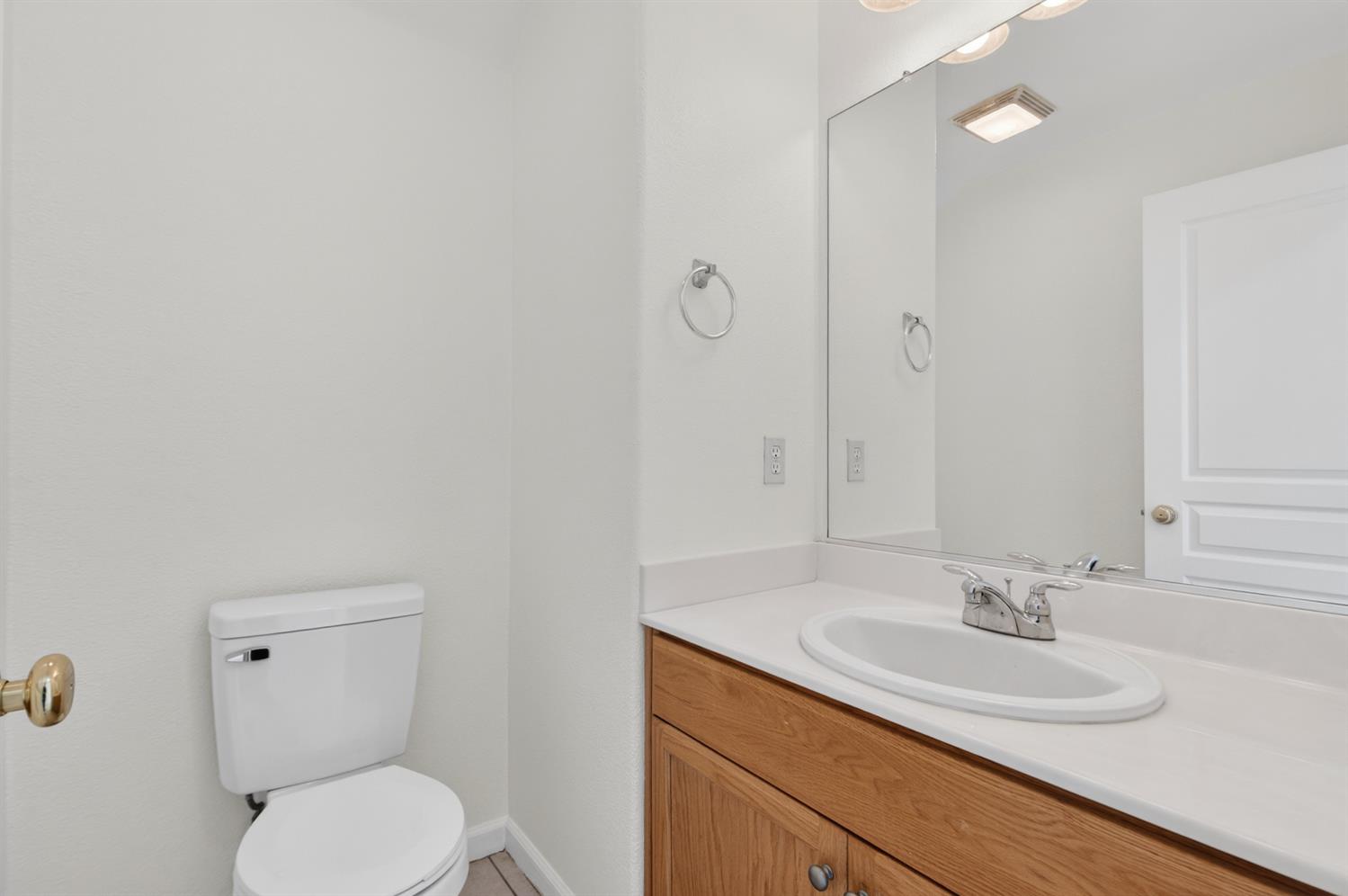 5914 SILVEROAK Circle